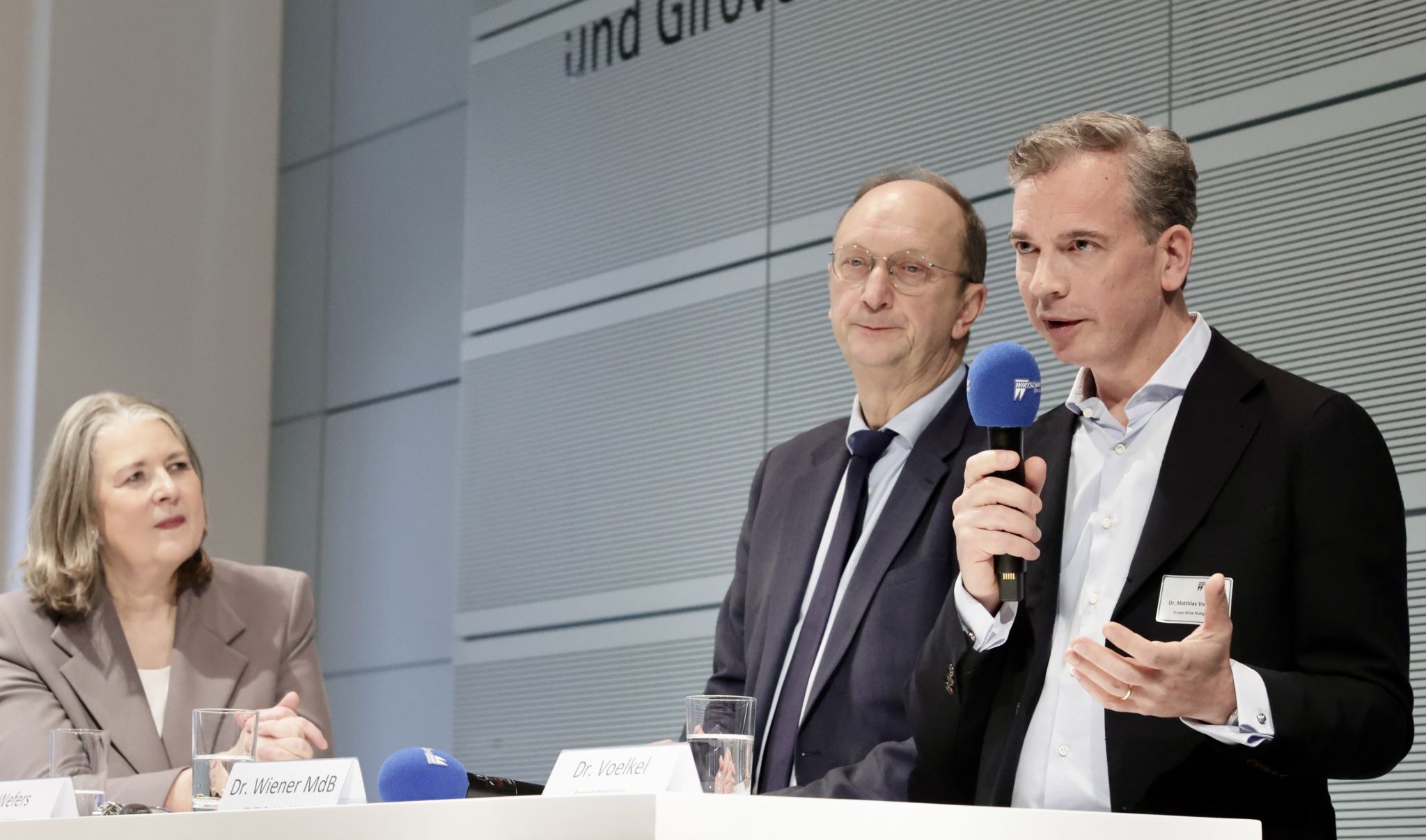 Stuttgart Financial (SF) – By Dr. Matthias Voelkel